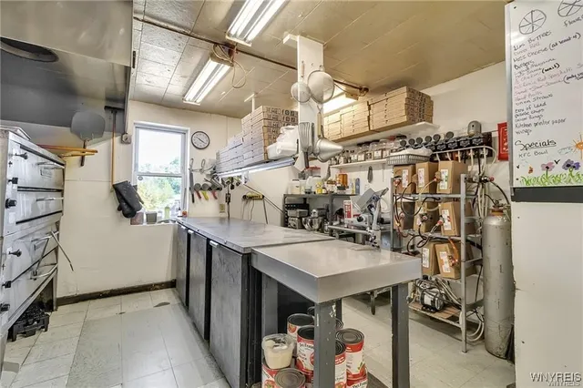 $325,000 | 1693 Quaker Road, Somerset, NY 14012