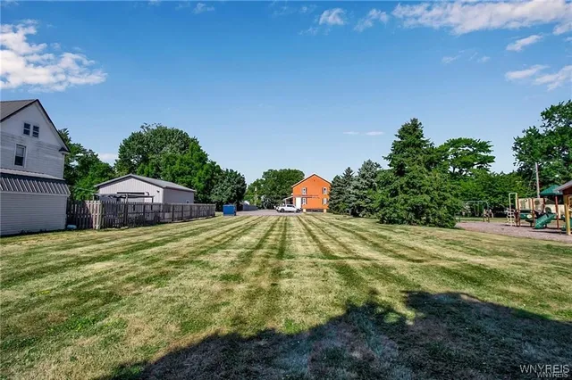 $325,000 | 1693 Quaker Road, Somerset, NY 14012