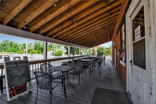 $325,000 | 1693 Quaker Road, Somerset, NY 14012