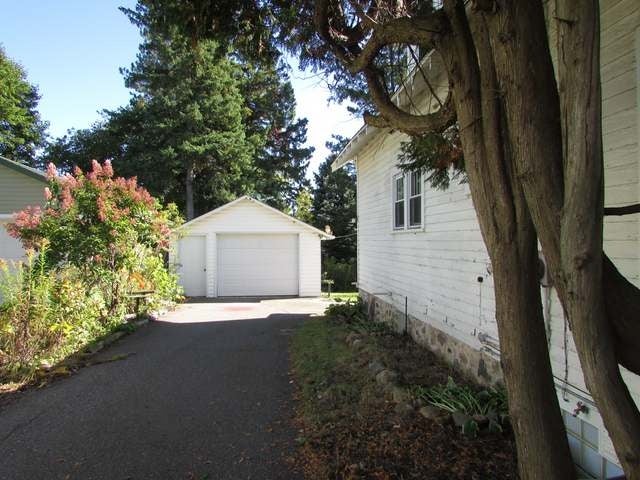 438 Vaughn Street Rhinelander, WI 54501 - Photo 3 of 17 Gallery Image 3