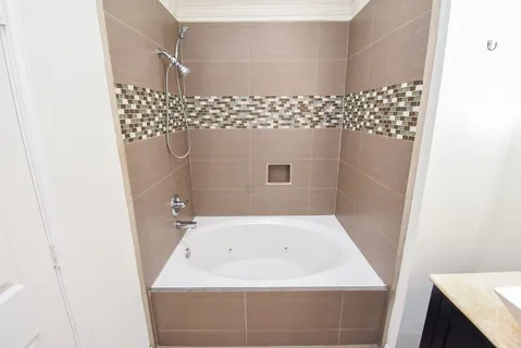 $2,650 | 1622 West 25th Street, Houston, TX 77008