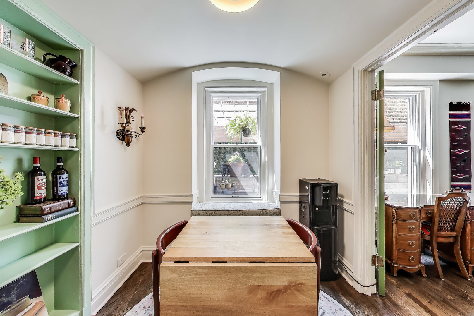 1255 North State Parkway, Unit 2E3E Chicago, IL 60610 - Photo 13 of 38 a bed room with a bed and a book shelf