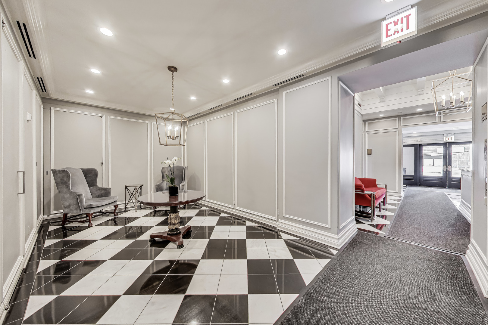 1255 North State Parkway, Unit 2E3E Chicago, IL 60610 - Photo 6 of 38 a very nice looking room with a large window