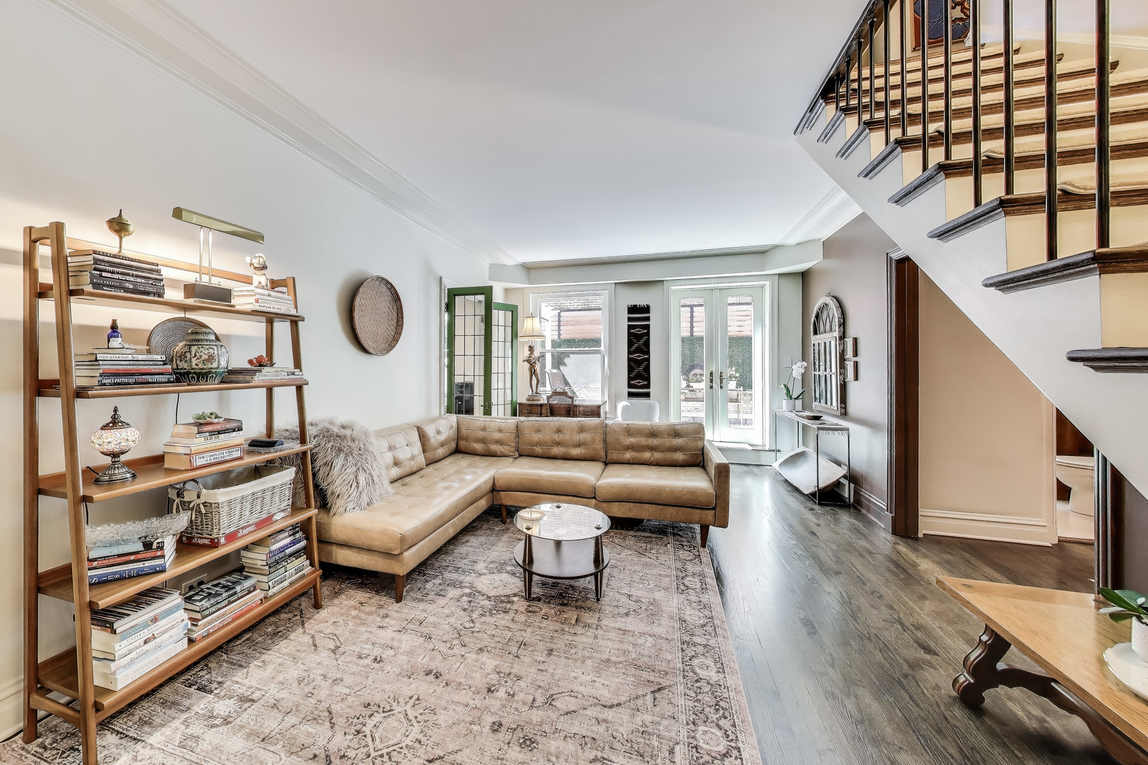 1255 North State Parkway, Unit 2E3E Chicago, IL 60610 - Photo 7 of 38 a living room with furniture and a window