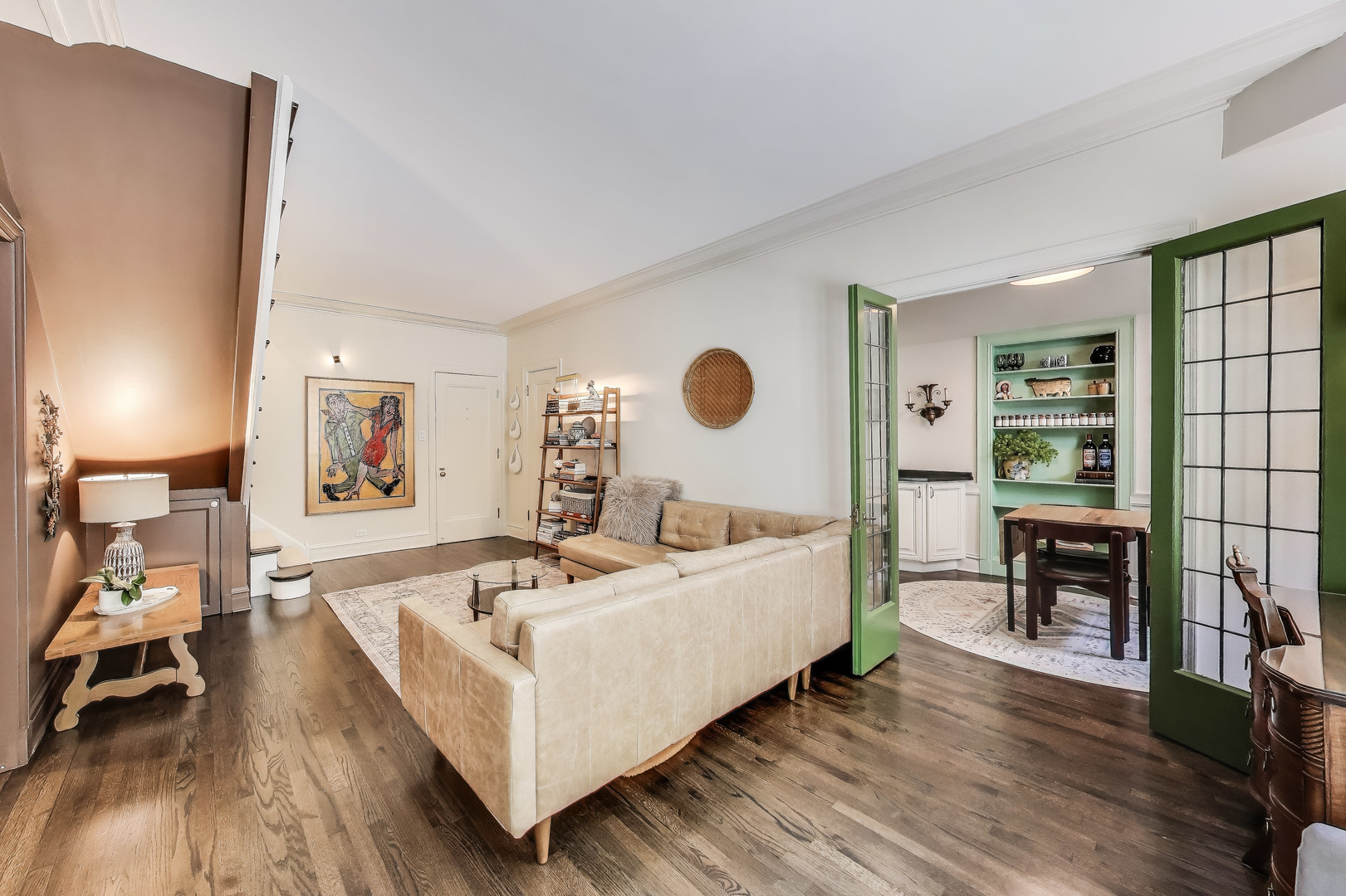 1255 North State Parkway, Unit 2E3E Chicago, IL 60610 - Photo 9 of 38 a bed room with a bed and a chair