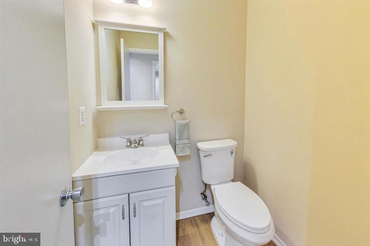 6415 Old Scotts Court Springfield, VA 22152 - Photo 7 of 25