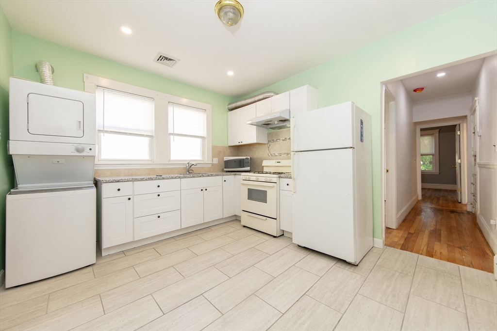 20 Priesing Street, Unit 2 Boston, MA 02130 - Photo 4 of 15