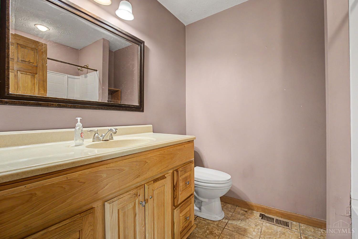 8320 Keister Road Middletown, OH 45042 - Photo 13 of 21