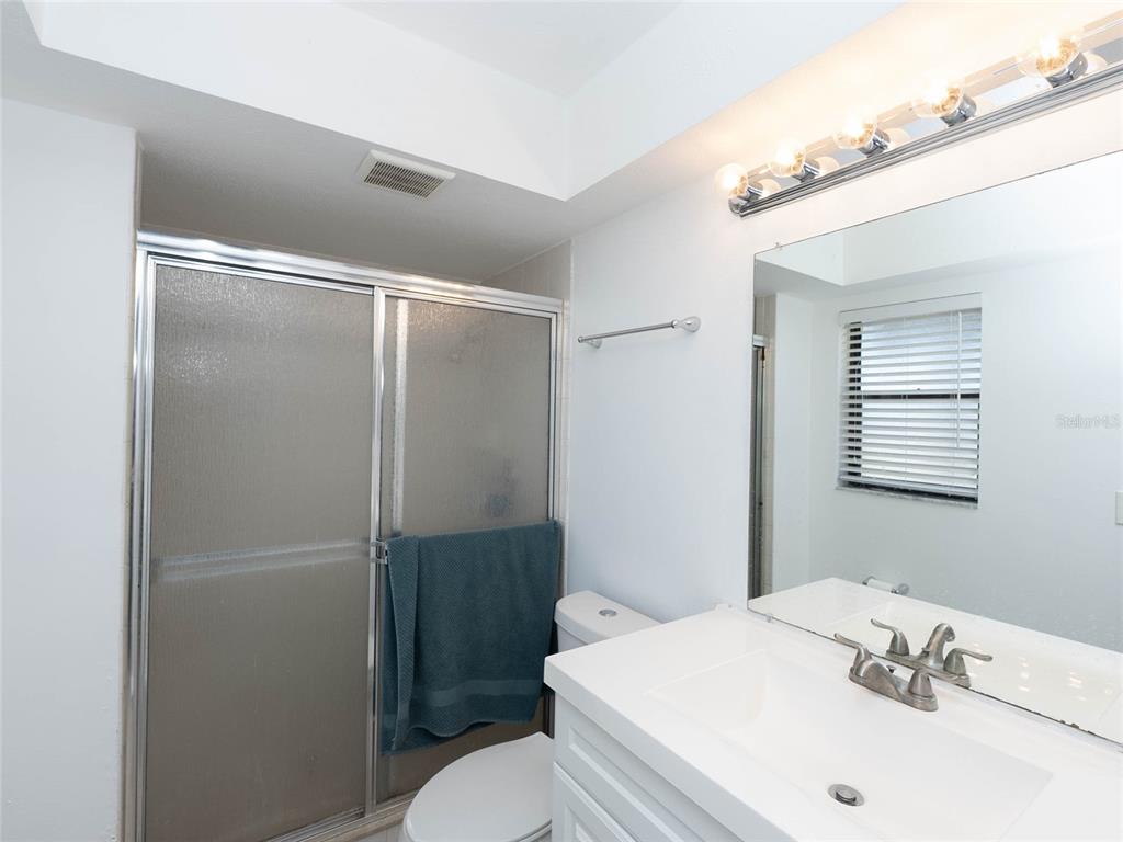 7450 Ebro Road Englewood, FL 34224 - Photo 20 of 24 master bath