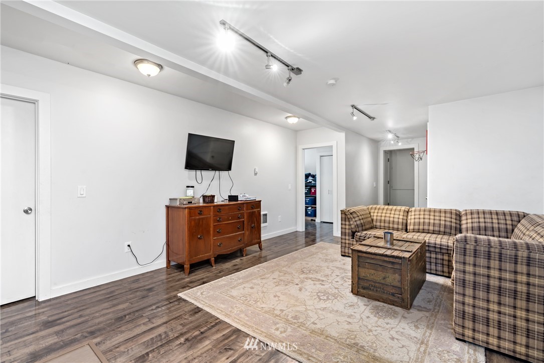 101 Studebaker Road Castle Rock, WA 98611 - Photo 22 of 25 Gallery Image 22