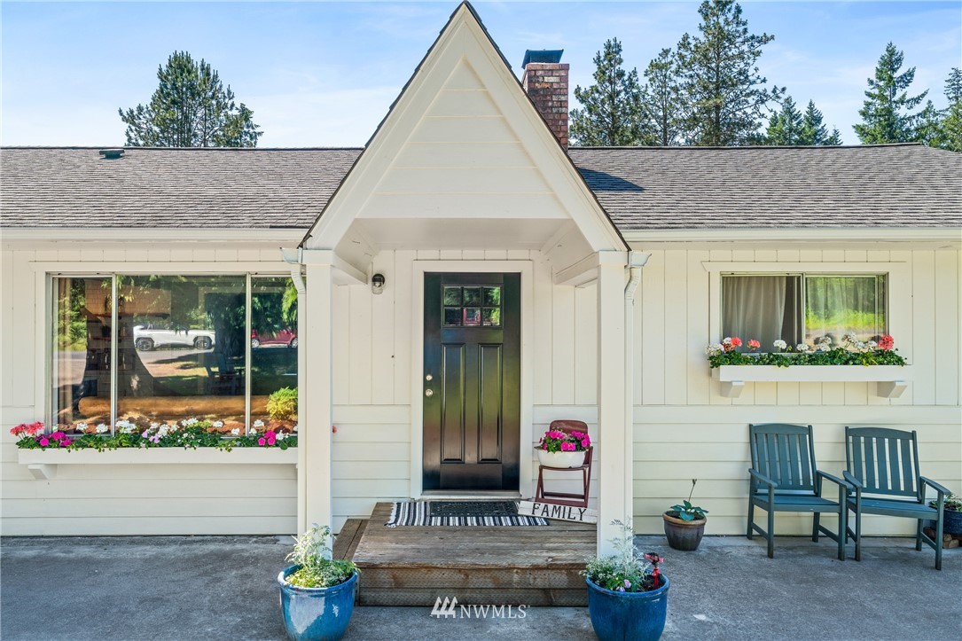 101 Studebaker Road Castle Rock, WA 98611 - Photo 4 of 25 Gallery Image 4