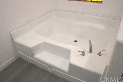 1350 Cabrillo Drive Hemet, CA 92543 - Photo 16 of 30 a close up of a bathtub