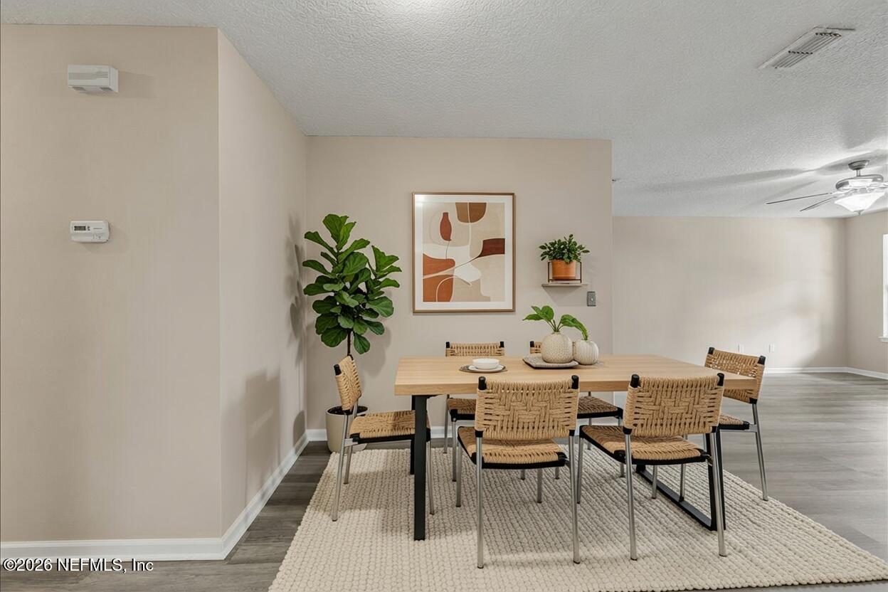 4527 Clairmont Road Jacksonville, FL 32207 - Photo 15 of 40 a view of a livingroom with furniture