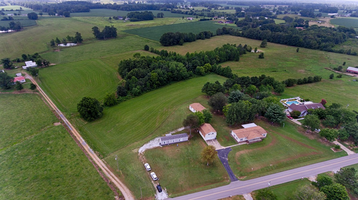 272 Jones Road Taft, TN 38488 - Photo 38 of 40 an aerial view of a golf course with a garden