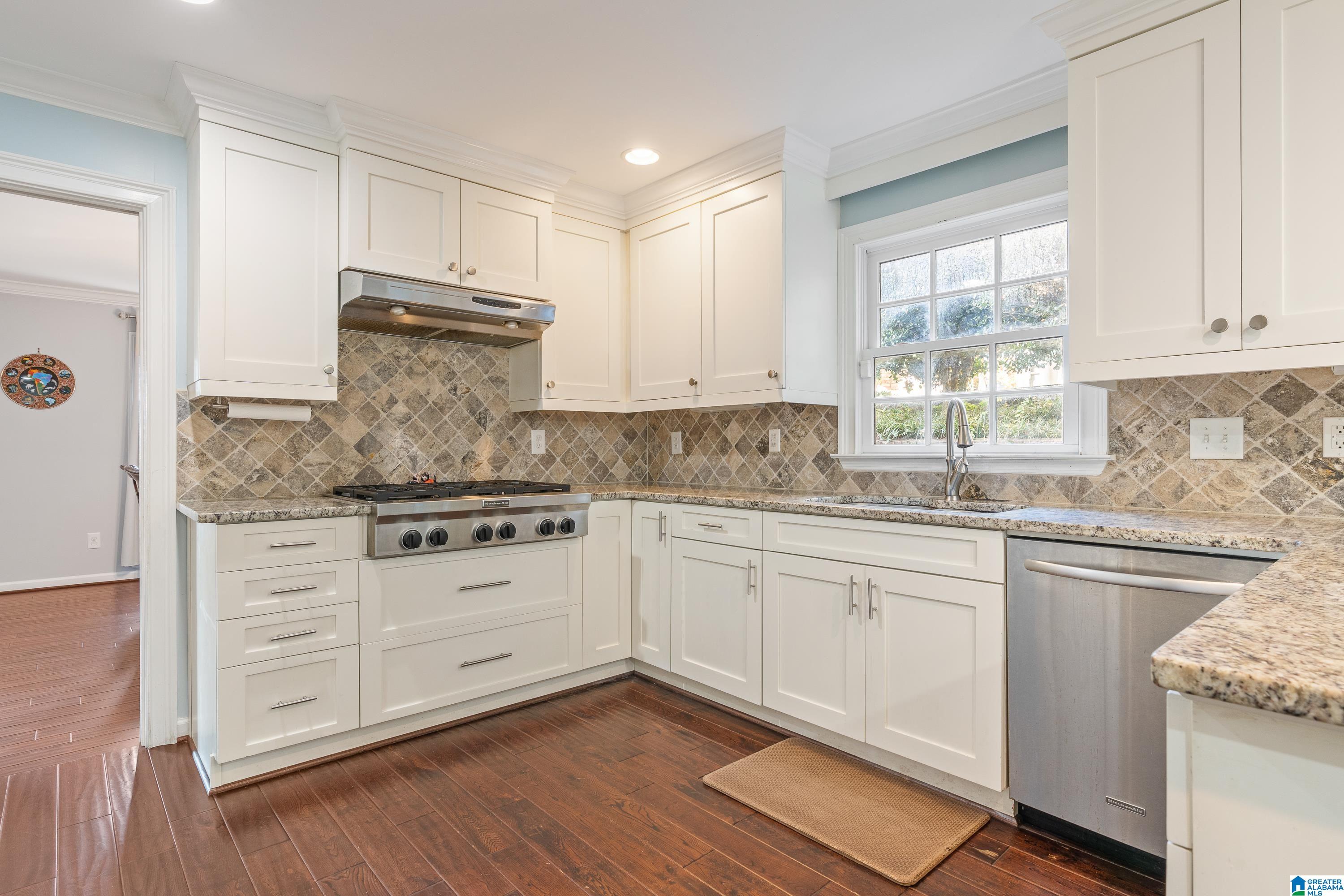 5828 Southcrest Road Birmingham, AL 35213 - Photo 13 of 51