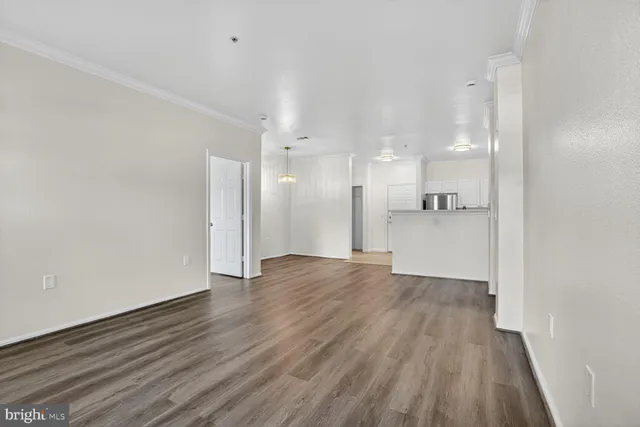 $399,900 | 3021 Nicosh Circle, Unit 1108, Falls Church, VA 22042