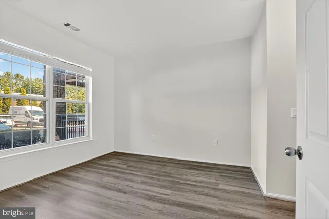 $399,900 | 3021 Nicosh Circle, Unit 1108, Falls Church, VA 22042