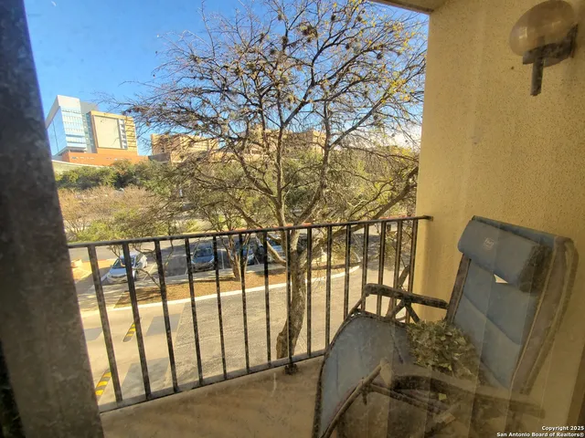 $1,700 | 7701 Wurzbach Road, Unit 301, San Antonio, TX 78229