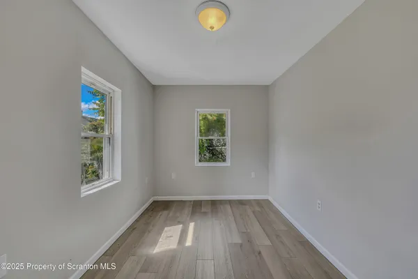 $1,400 | 514 Stipp Court, Scranton, PA 18510