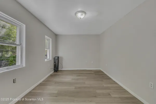 $1,400 | 514 Stipp Court, Scranton, PA 18510