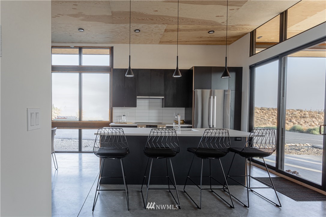 23584 Gorge View Loop Road Quincy, WA 98848 - Photo 4 of 39