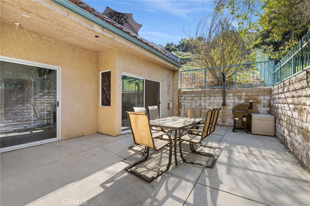 2748 Borchard Road Newbury Park, CA 91320 - Photo 13 of 21