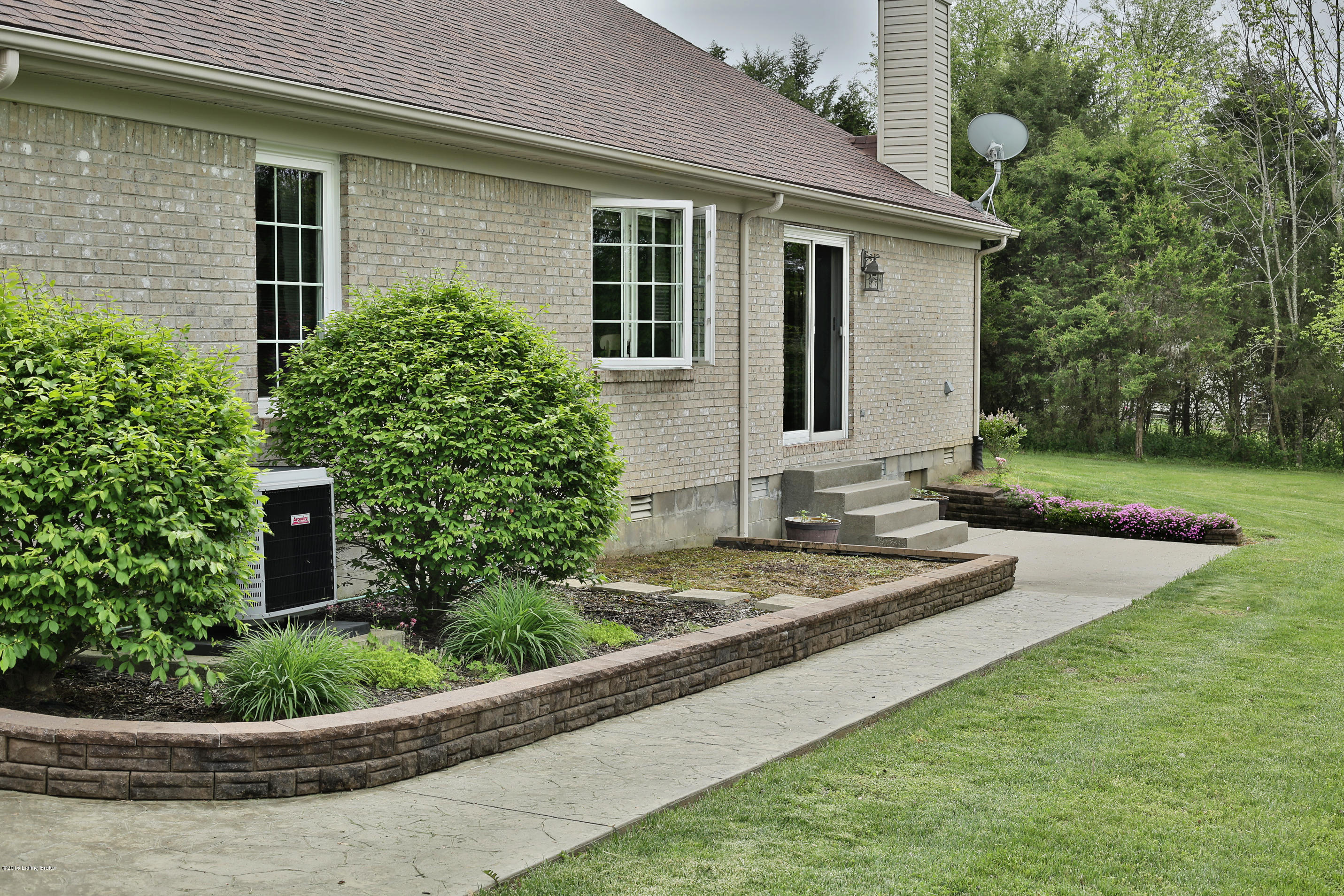 1202 Bunk Road Pleasureville, KY 40057 - Photo 30 of 36 Rear