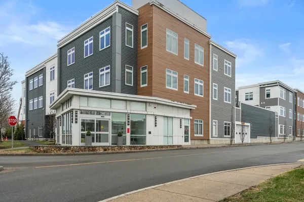$740,000 | 60 Cross Street East, Unit 328, Somerville, MA 02145