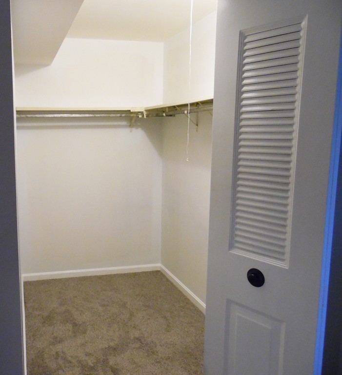 12 Beal's Cove Road, Unit J Hingham, MA 02043 - Photo 5 of 10 Gallery Image 5