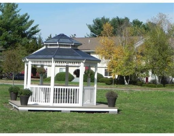 12 Beal's Cove Road, Unit J Hingham, MA 02043 - Photo 8 of 10 Gallery Image 8