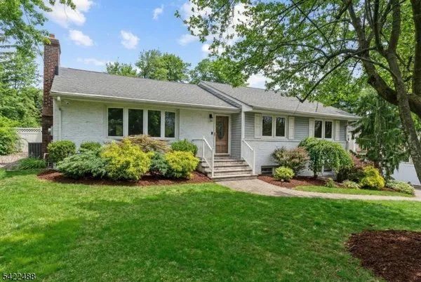 $969,000 | 360 Upland Road, Mountainside, NJ 07092