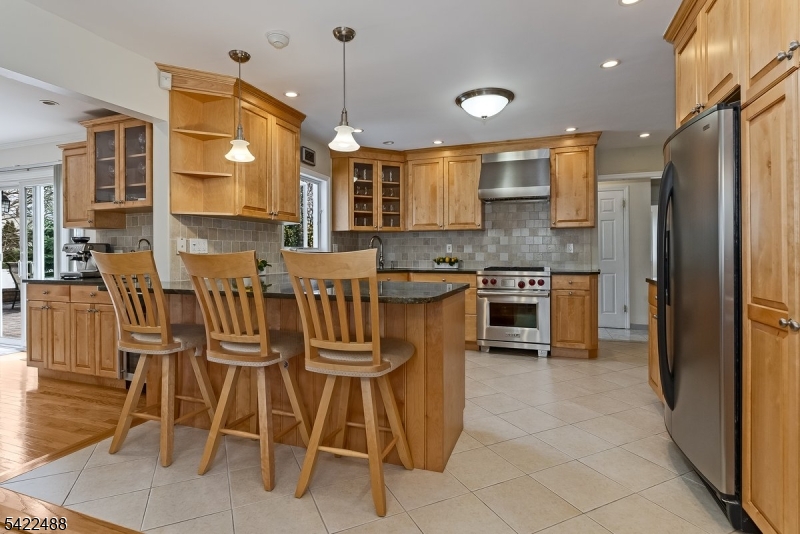 360 Upland Road Mountainside, NJ 07092 - Photo 10 of 30