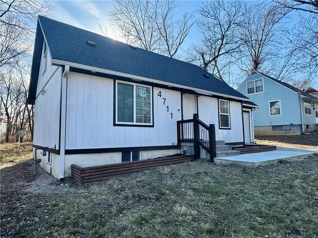 $264,900 | 4711 East 43rd Street, Kansas City, MO 64130