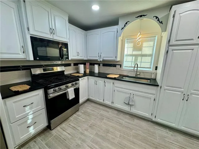 $264,900 | 4711 East 43rd Street, Kansas City, MO 64130