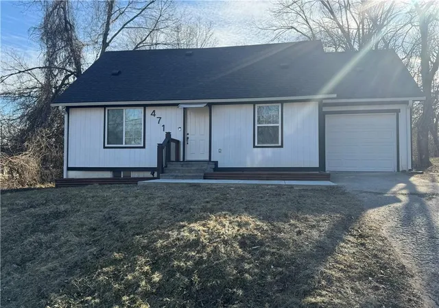 $264,900 | 4711 East 43rd Street, Kansas City, MO 64130