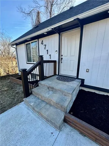 $264,900 | 4711 East 43rd Street, Kansas City, MO 64130