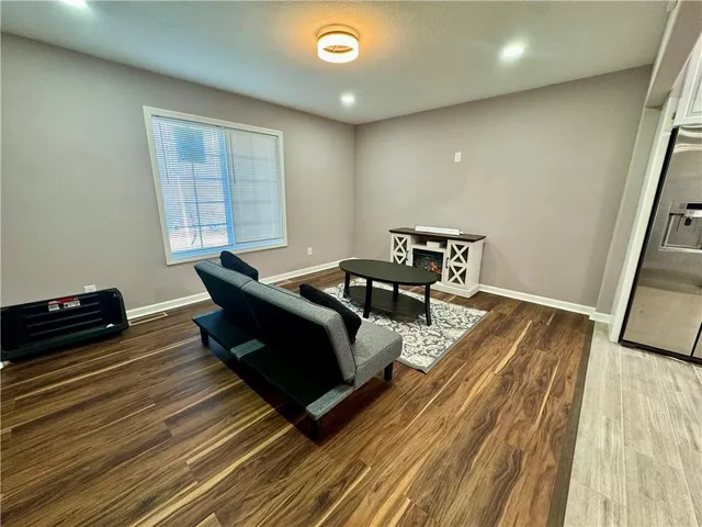 $264,900 | 4711 East 43rd Street, Kansas City, MO 64130