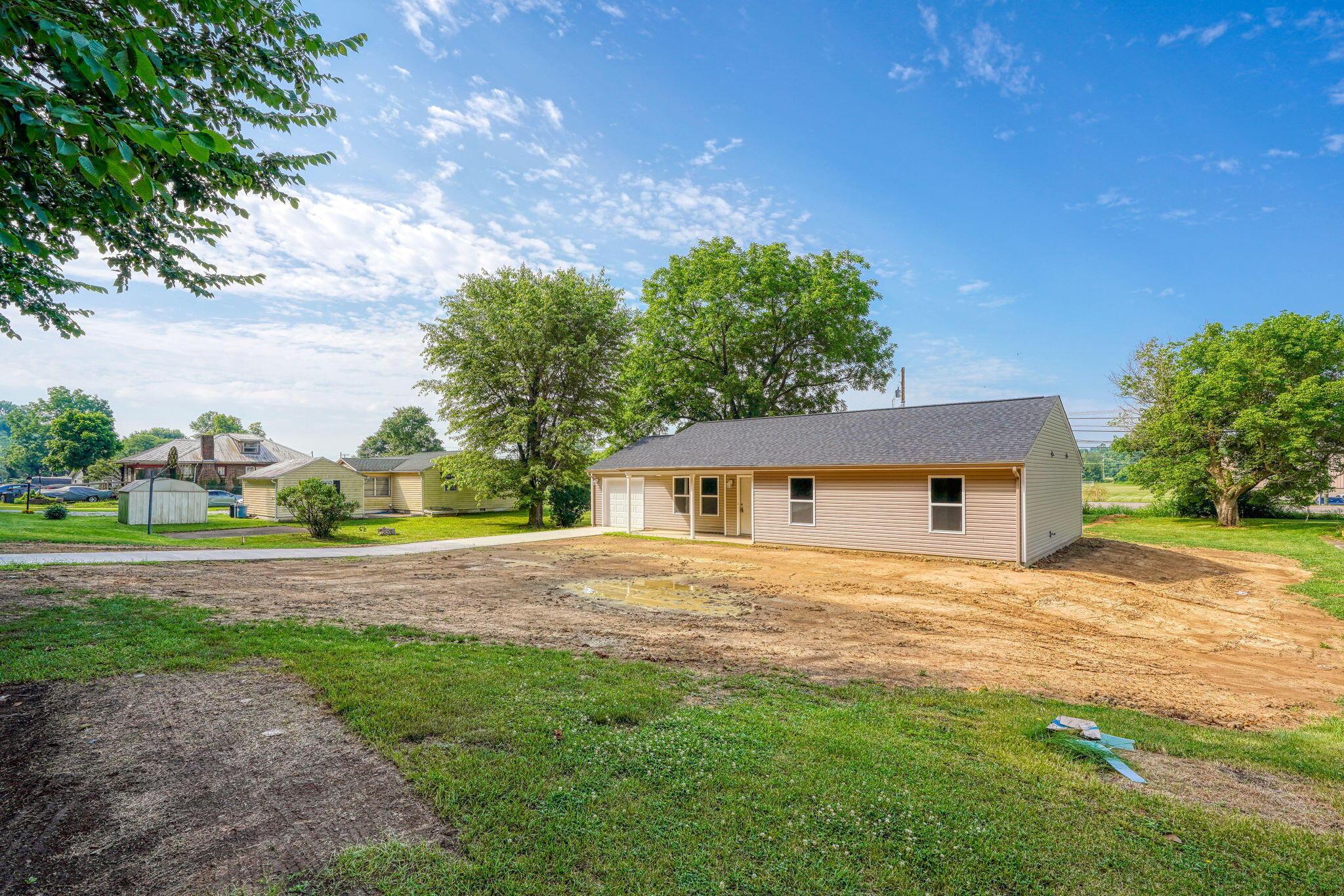 2037 Linton Road Logan, OH 43138 - Photo 3 of 53 2037 Linton Rd (2)