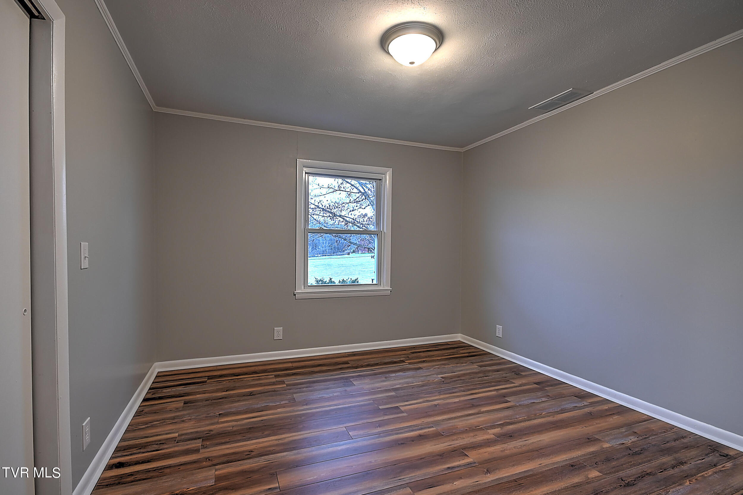 880 Warrensburg Road Greeneville, TN 37743 - Photo 15 of 80 880 Warrensburg-26