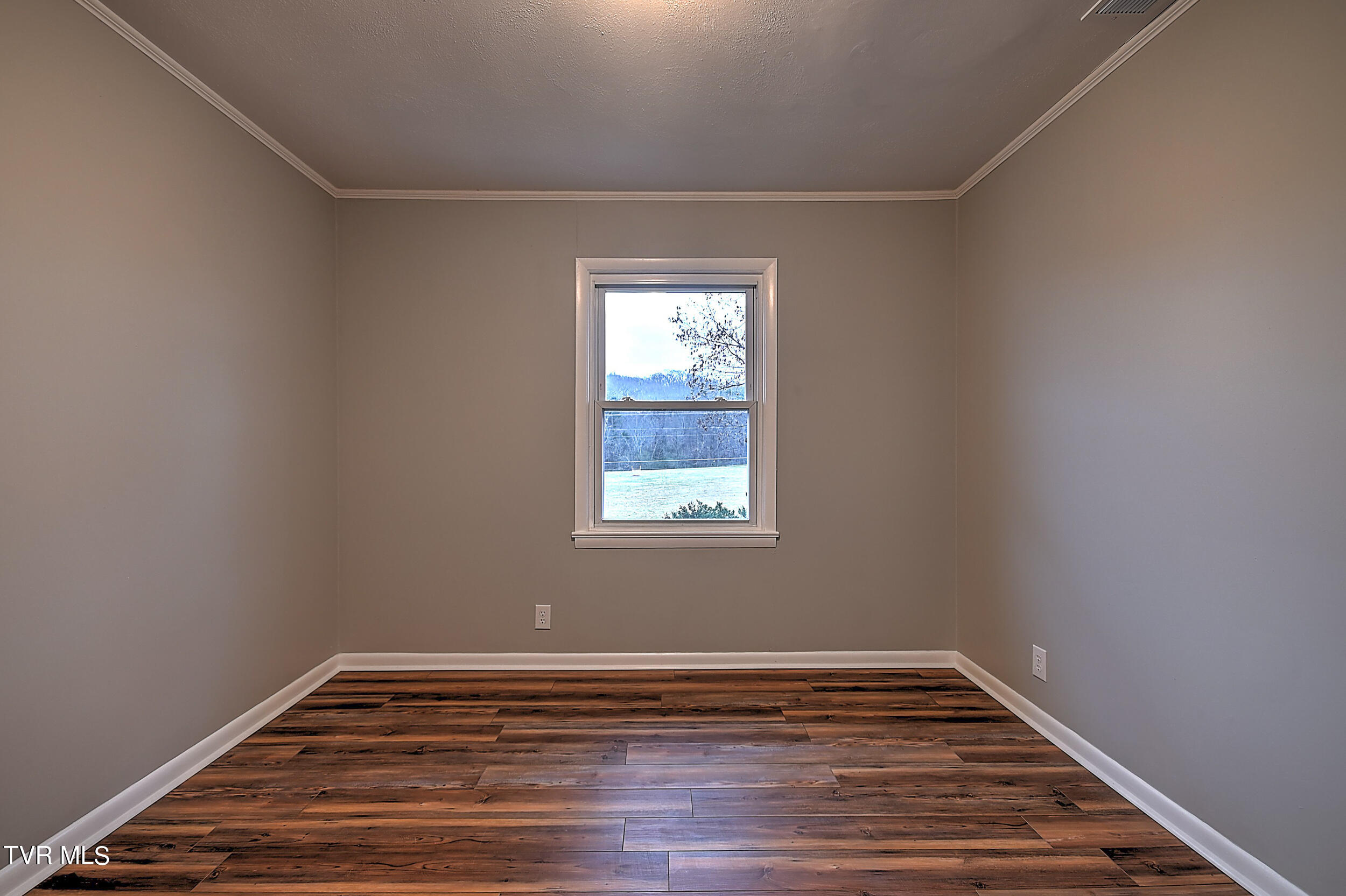 880 Warrensburg Road Greeneville, TN 37743 - Photo 16 of 80 880 Warrensburg-27