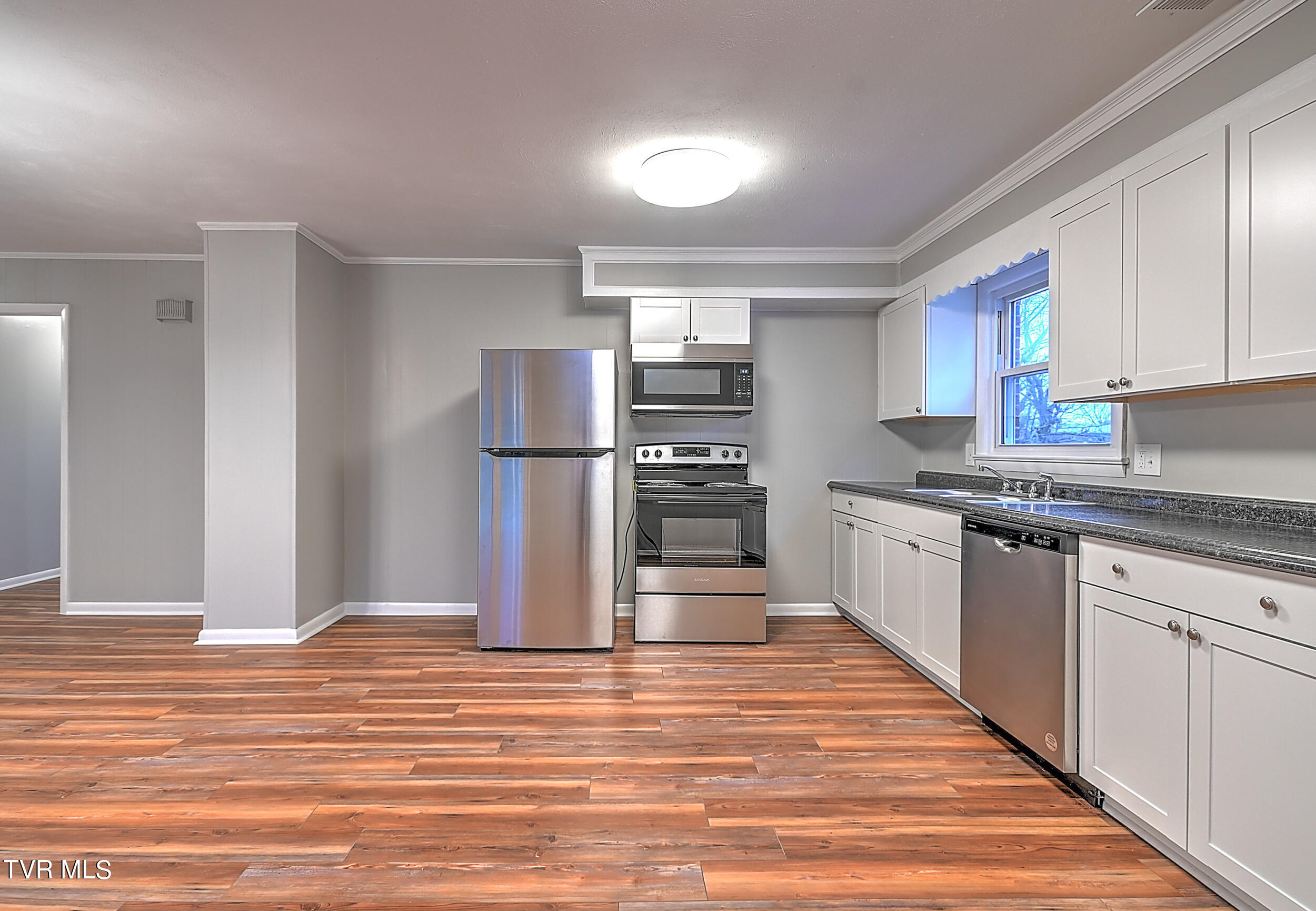 880 Warrensburg Road Greeneville, TN 37743 - Photo 2 of 80 880 Warrensburg-23