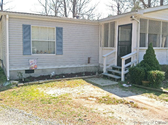 7744 Wagon Run Road Gloucester, VA 23061 - Photo 2 of 28