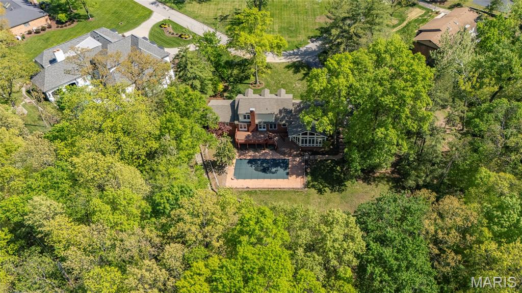 16 Williamsburg Road Creve Coeur, MO 63141 - Photo 47 of 51 Gallery Image 47