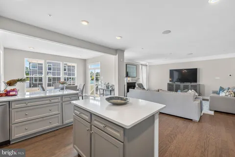 $675,000 | 5568 Old Colony Court, White Plains, MD 20695