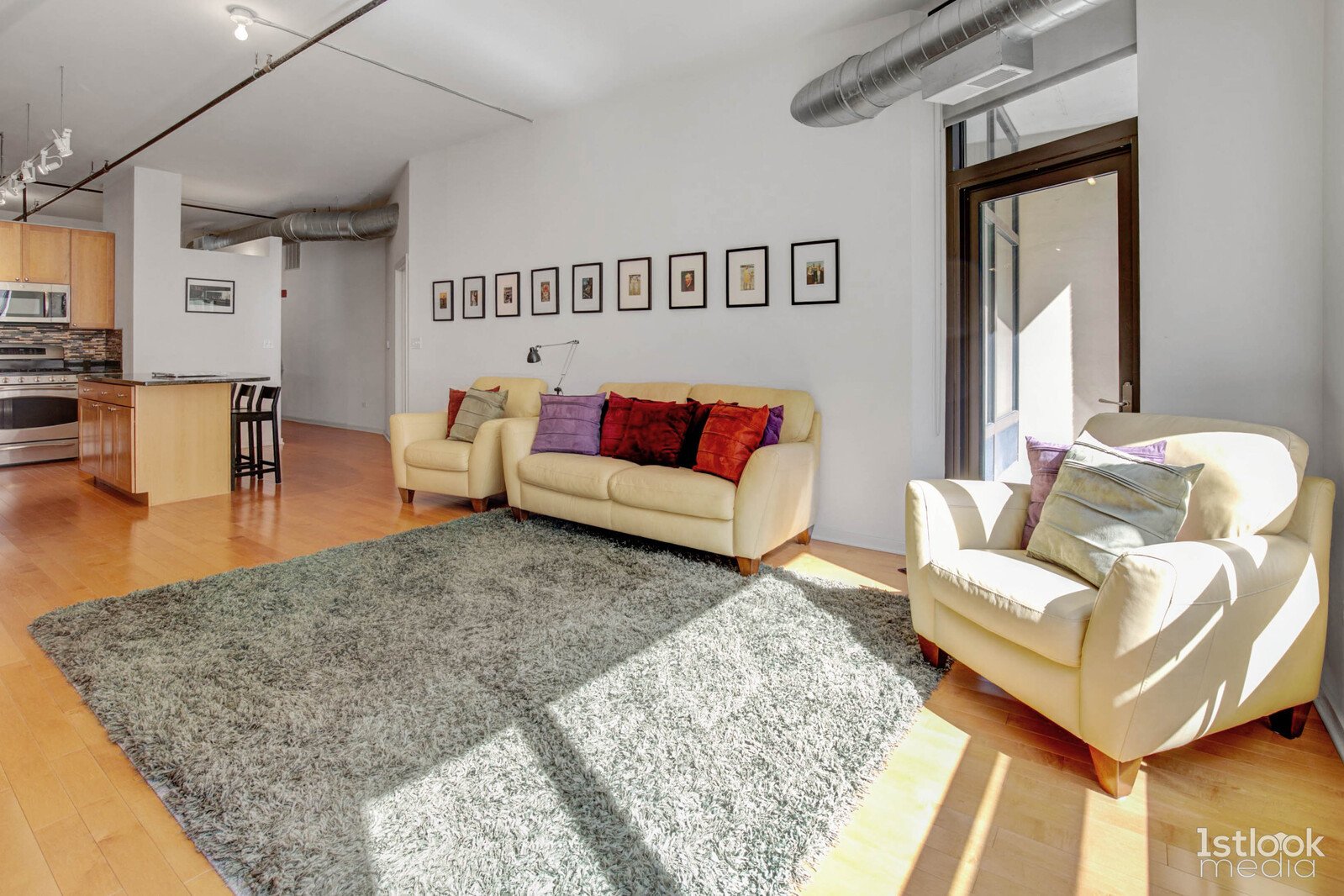 520 South State Street, Unit 1103 Chicago, IL 60605 - Photo 14 of 43 a living room with furniture and a couch