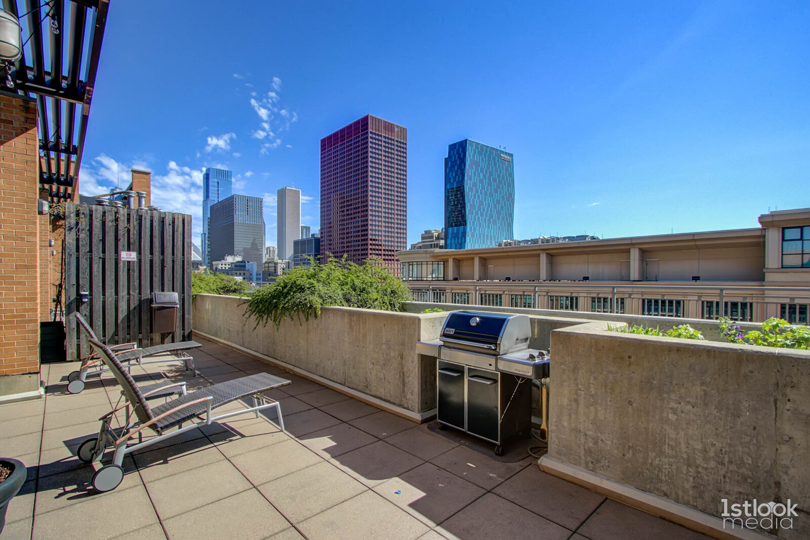 520 South State Street, Unit 1103 Chicago, IL 60605 - Photo 30 of 43 a view of a city with tall buildings