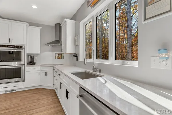 $525,000 | 1903 Glenn Court, Lake Sherwood, MO 63357