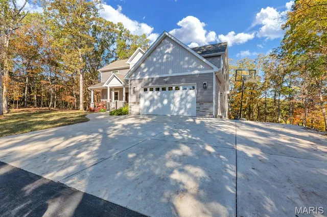 $560,000 | 1903 Glenn Court, Lake Sherwood, MO 63357