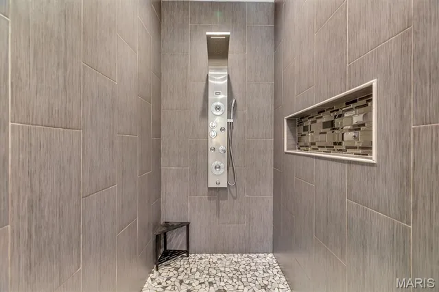 $560,000 | 1903 Glenn Court, Lake Sherwood, MO 63357