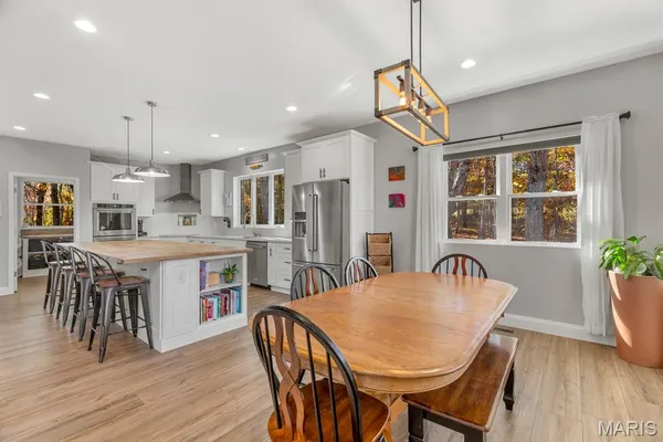 $525,000 | 1903 Glenn Court, Lake Sherwood, MO 63357